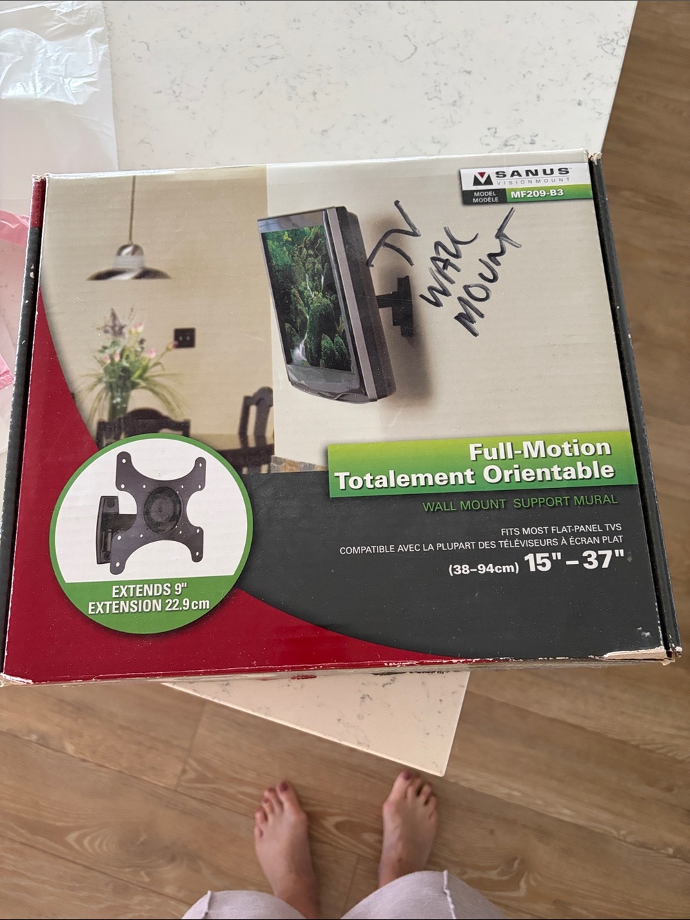 Sanuk Full-Motion Wall Mount in Black and Green Accents
